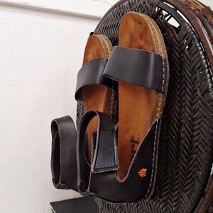 ART Creta Cartago Women's Flat Size 38 Sandals